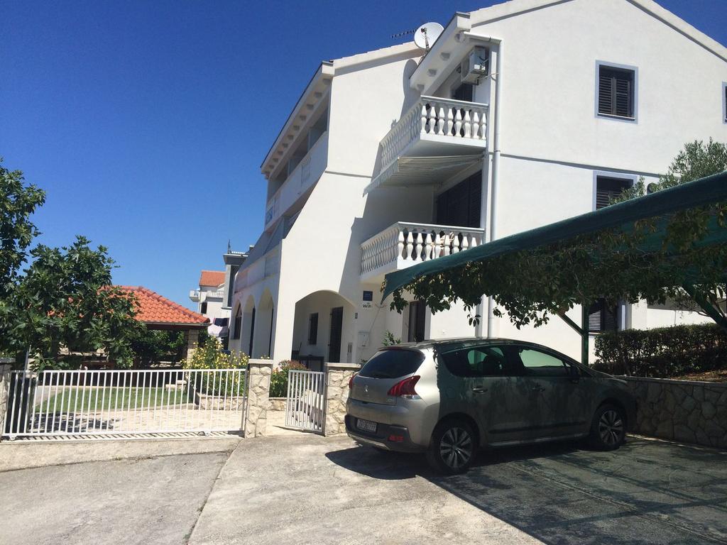 סבטי פטר Apartments Mate מראה חיצוני תמונה