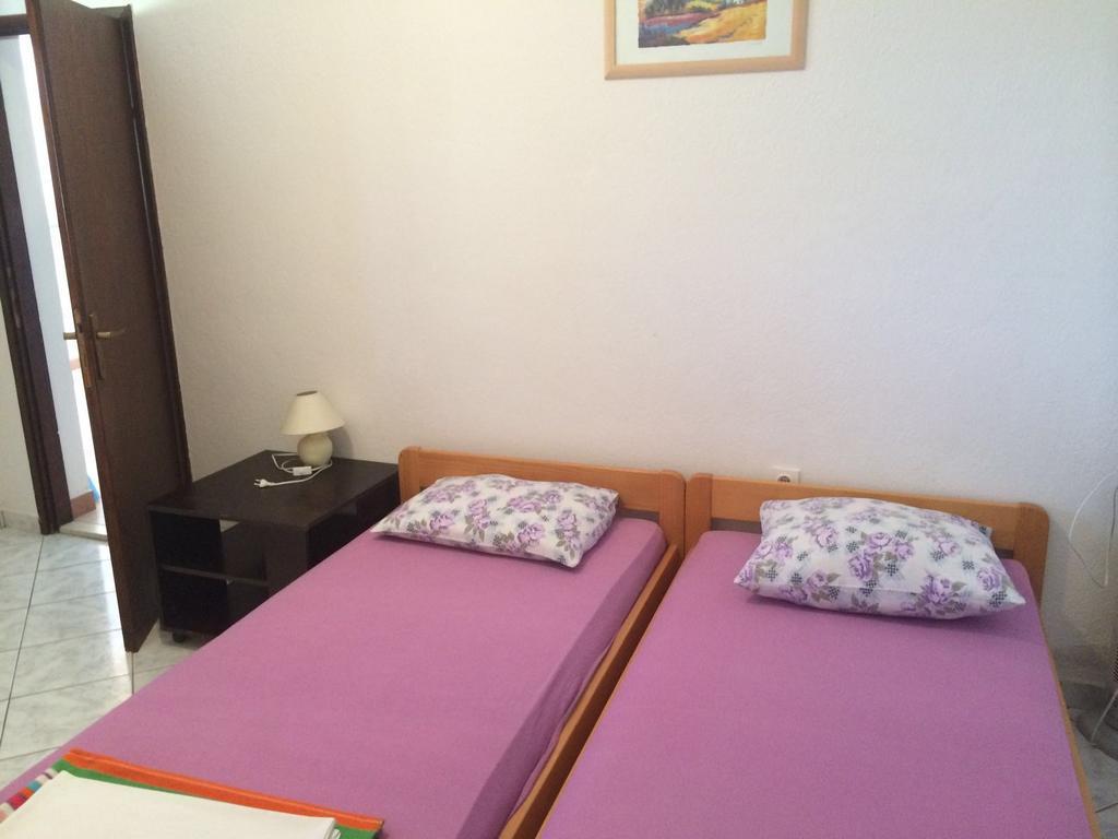 סבטי פטר Apartments Mate מראה חיצוני תמונה