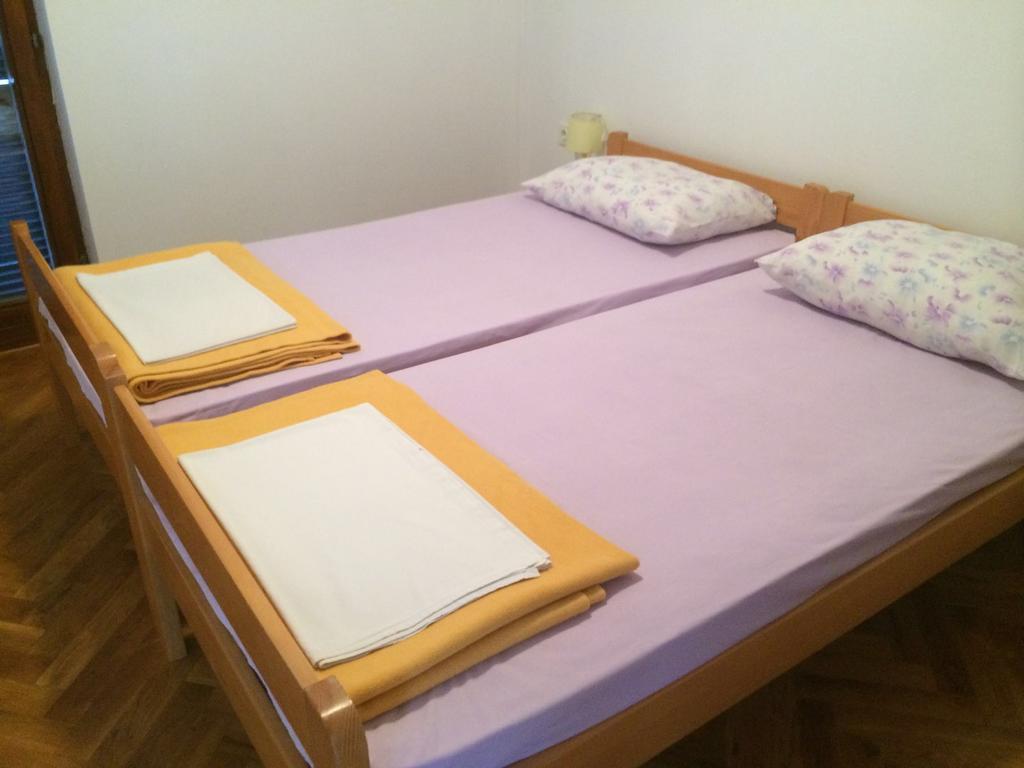 סבטי פטר Apartments Mate מראה חיצוני תמונה