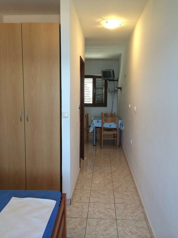 סבטי פטר Apartments Mate מראה חיצוני תמונה