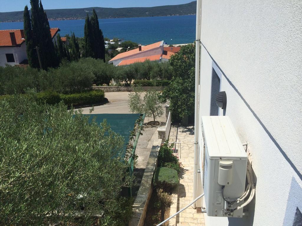 סבטי פטר Apartments Mate מראה חיצוני תמונה